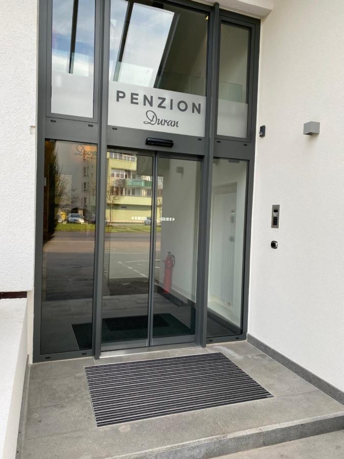 Duran Penzion Hradec Králové エクステリア 写真